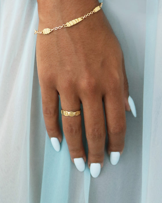 Strata Ring